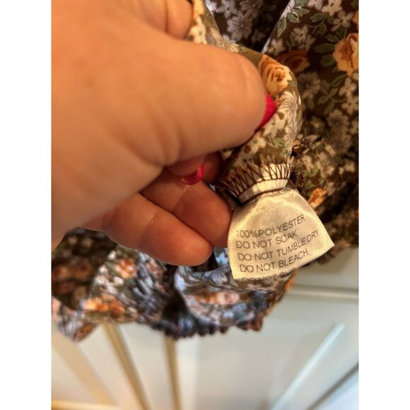 MVN The Label Cropped Floral Elastic Short Sleeve Top - Size US 8 - NWT - Picture 5 of 5